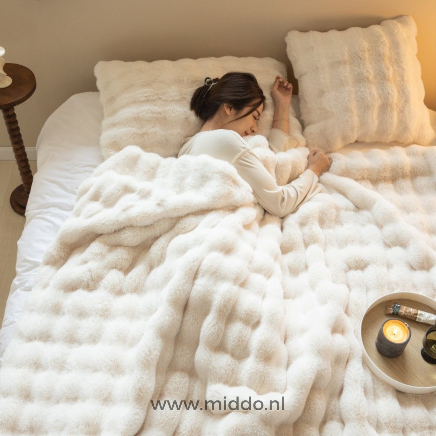 Fluffy Toscaanse Luxe: Warme Extra Dikke Winterdekens voor Bed & Bank!
