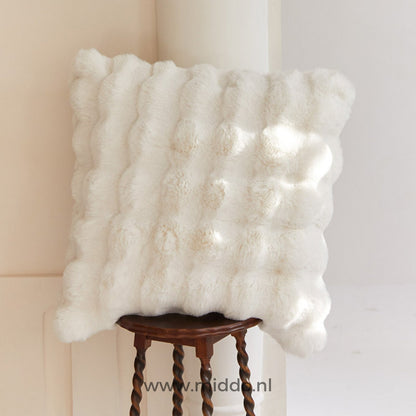 Fluffy Toscaanse Luxe: Warme Extra Dikke Winterdekens voor Bed & Bank!