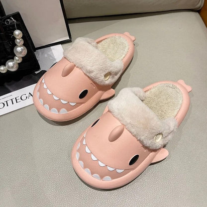 Happy™ PlushSlippers - Antislip Winter Haaienglijbaan